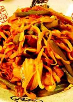 河南人都爱吃的蒸面条,口感筋道不粘连,吃着真得劲