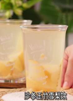 你是不是觉得秋天怎么喝水都还是觉得干？