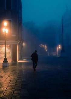 温和地走进「雾气弥漫的威尼斯」