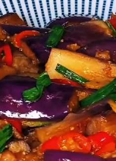 炒茄子先放油就错了，我教你正确做法，清爽不油腻，茄子鲜香下饭