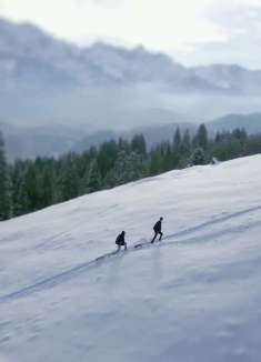 移轴摄影下的雪谷，宛如人间仙境