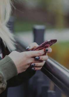 原创素描喜剧系列，约会时要把手机收起来