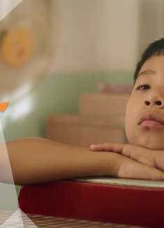 暑期何漫漫：暑假无玩伴，男孩想方设法消磨时间，险些酿成大错