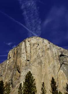 优胜美地之火：攀岩者认为，埃尔卡皮坦山是对他们最好的奖励！
