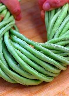 炒豆角有人焯水，有人过油，都错了，大厨教你正确做法，太香了