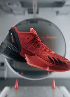 C4D 酷炫球鞋广告，科技感十足