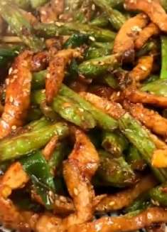 美食教程：我家版的干煸豆角，你觉得怎么样